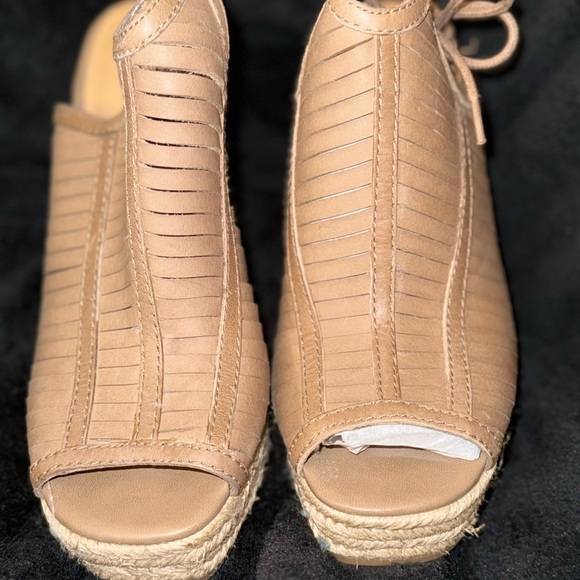 Lucky Brand Tan Wedges with Textured Upper and Wrap-Around Design - Picture 7 of 11